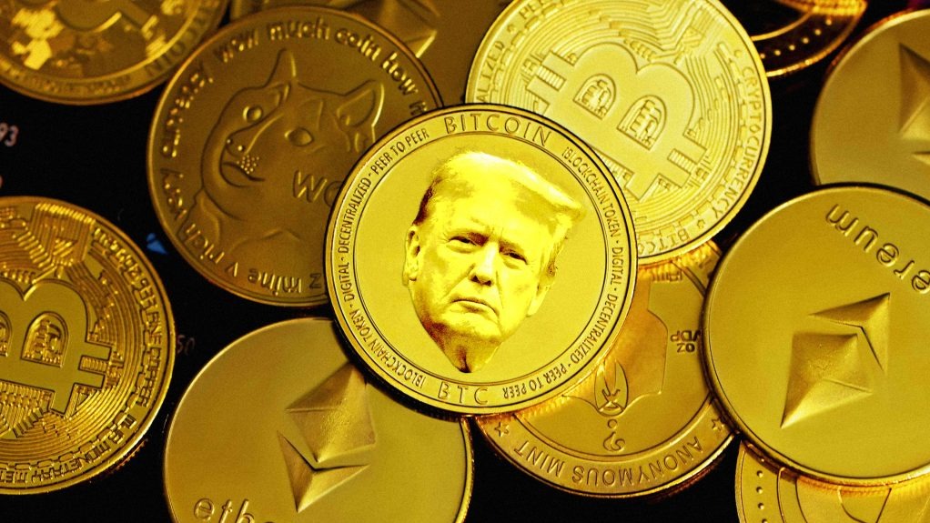 Bitcoin momentum, Trump crypto support, cryptocurrency market confidence, political backing Bitcoin, crypto regulations, investor sentiment, Ethereum altcoins