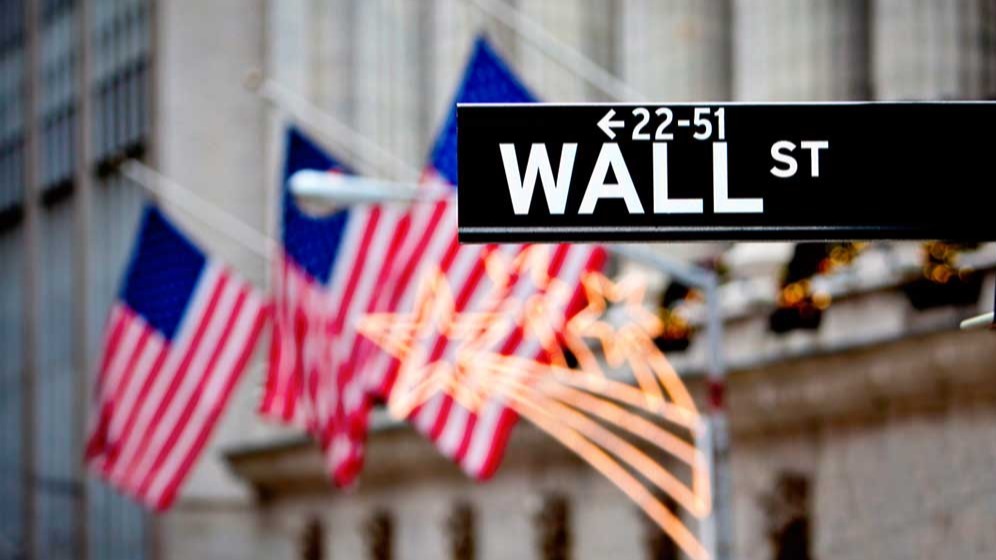 S&amp;P 500, Nasdaq, stock futures, Micron Technology, earnings report, semiconductor, AI demand, market rebound, selloff, technology stocks