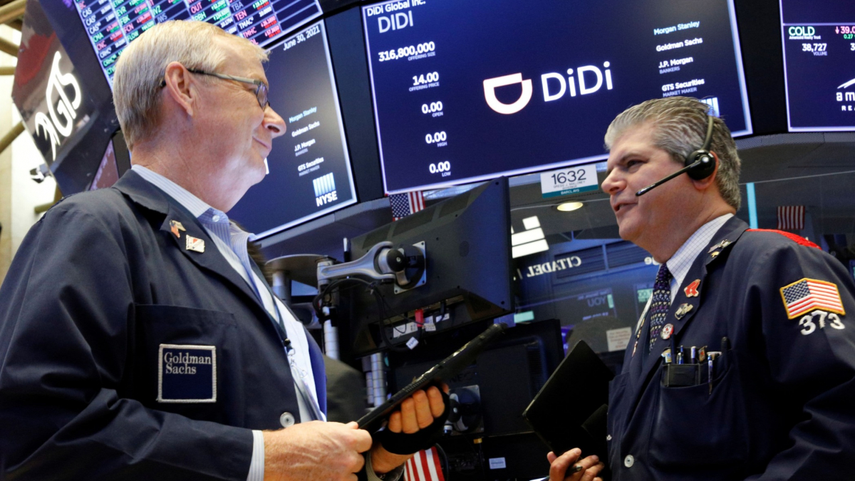 United States Stock Futures, Artificial Intelligence, Consumer Sentiment, Nasdaq 100, S&amp;P 500, Technology Sector, Government Shutdown, Corporate Earnings