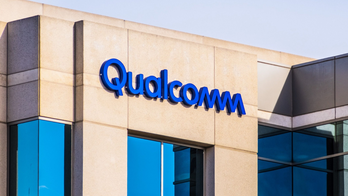 Qualcomm Incorporated, China antitrust probe, Autotalks acquisition, SAMR investigation, shares fall, V2X technology, anti monopoly law, regulatory scrutiny, geopolitical tensions, US chipmaker