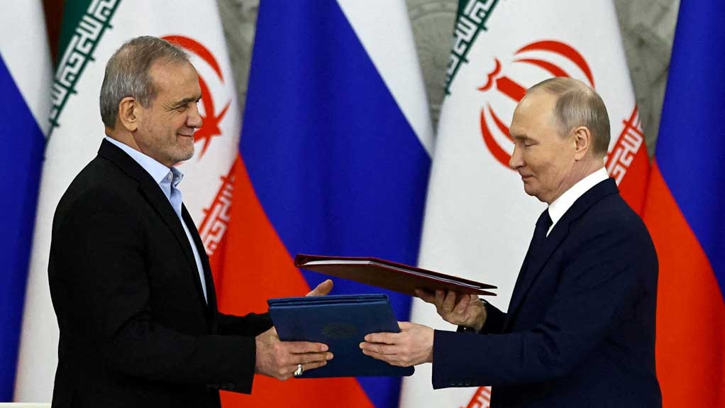 Putin, Trump, Kremlin, Israel strikes, Iran conflict, Middle East tensions, Russian diplomacy, international security, Israeli airstrikes, Iran sovereignty