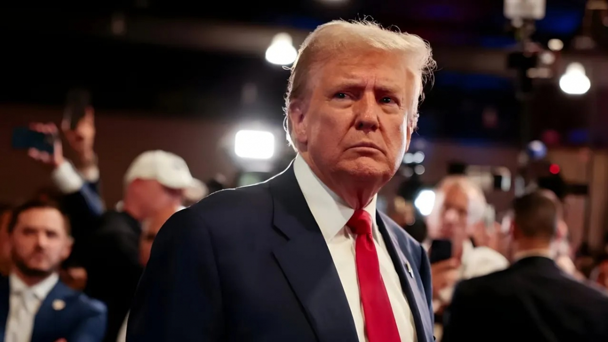 Trump stablecoin call, stablecoin bill urgency, U.S. crypto regulation, digital dollar oversight, Trump cryptocurrency policy, stablecoin transparency rules, blockchain legislation USA, Trump crypto shift, fiat-backed crypto law, U.S. fintech policy